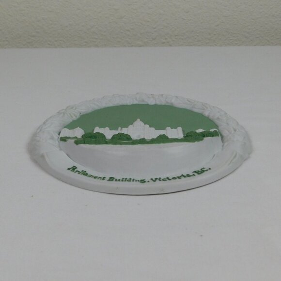 Parliament Building Victoria BC Green Jasperware Wall Decor 5.5" Plaque Vintage - Picture 3 of 8